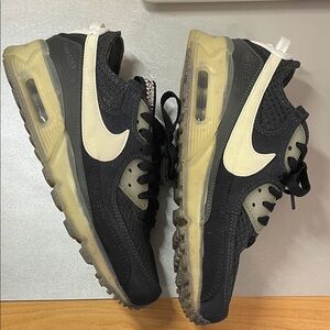 Nike Black and Cream Air Max Sneakers